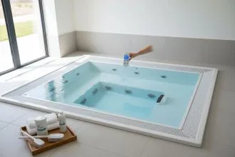 Entretien de l'eau de spa pour éviter problèmes et bactéries